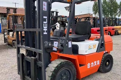 黑河市工程机械租赁服务全解析 叉车、汽车吊与直臂车的选择与应用