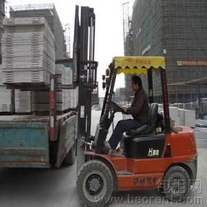 广州科学城叉车吊车租赁全攻略 高效选型与省钱技巧