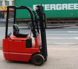 广州番禺区电动叉车租赁服务详解 驰铭叉车设备公司提供沙湾、大石7米叉车出租