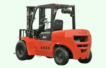 南昌叉车出租 3-10吨叉车租赁全攻略