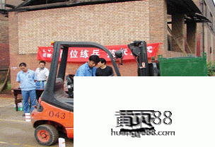 上海叉车租赁 高效灵活的物流解决方案